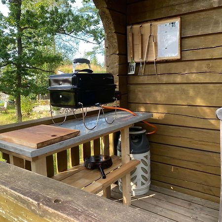 Timrad Stuga I Kanten Av Skogen Med Spa Moejlighet Mullsjö Dış mekan fotoğraf